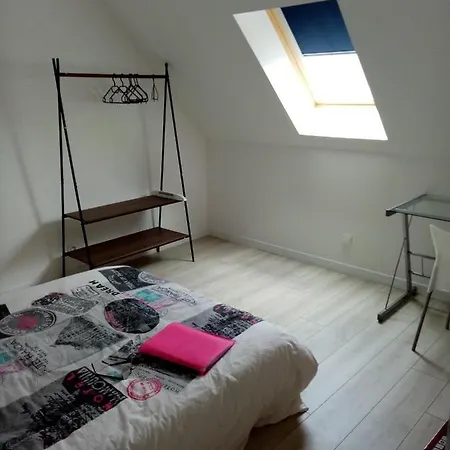 Chambre Meublee *